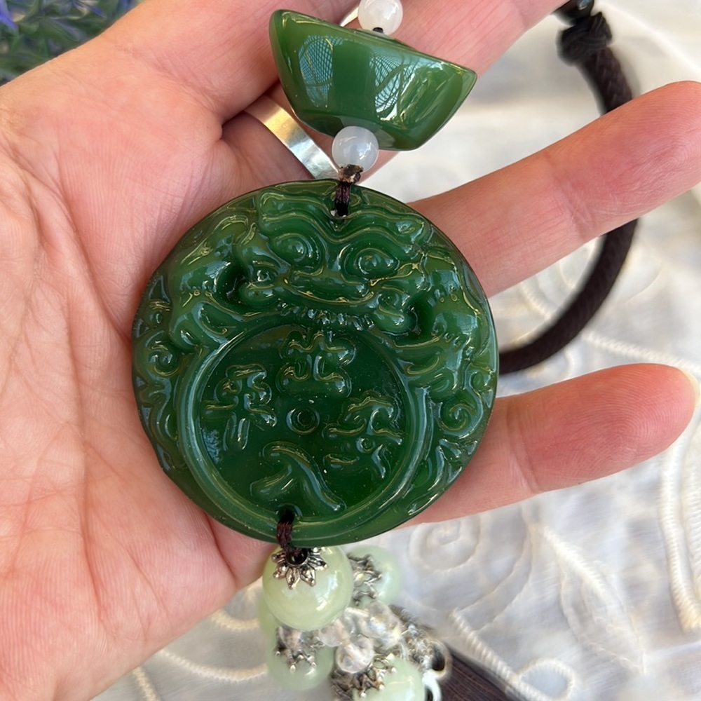 Vintage Foo Dog Good Luck Jade Tassel Decoration